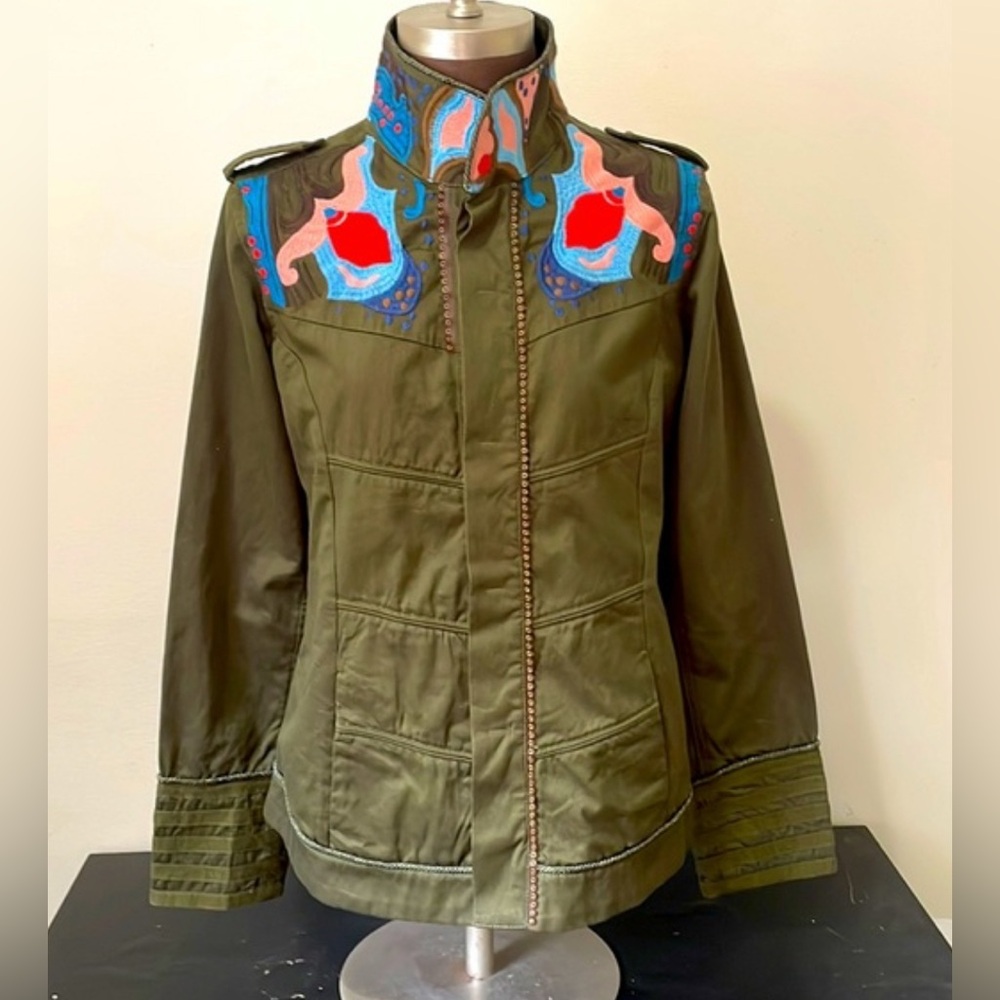 OILILY Bollywood Embroidered Olive Green Jacket floral, Sz 42